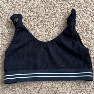 Black sports bra